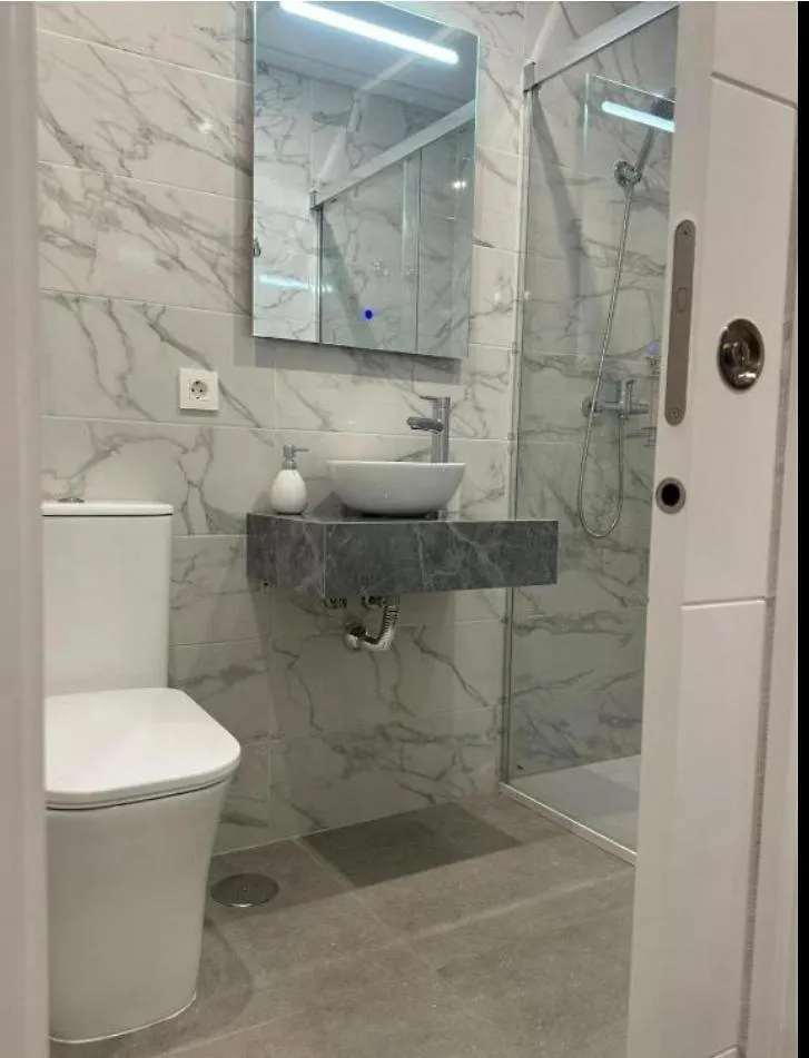 Apartamento 4 A 10 Min Caminando De La Estacion De Bus Y Tren Maria Zambrano Màlaga 0*,  Španělsko